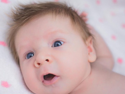 Bebeklerde şaşılık göz kayması